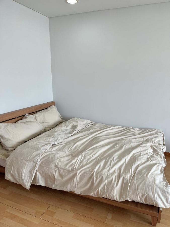 1 Minute House From Hongdae Appartement Seoel Buitenkant foto